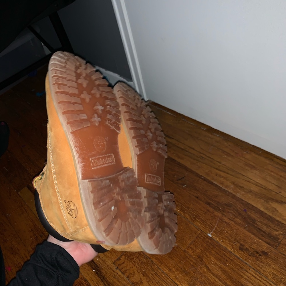 Short Timberlands - Picture 3 of 6